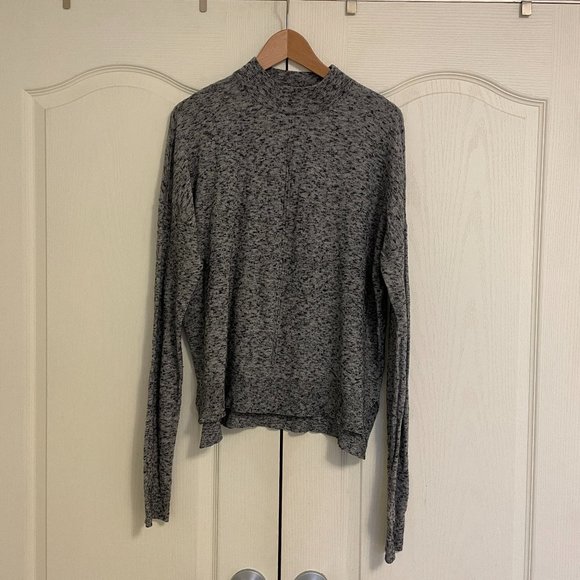Aritzia Wilfred Poinsot Knit Mock-Neck Sweater - Medium - Picture 2 of 6